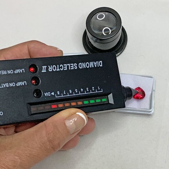 DAZZLING Certified Pear Ruby Gemstone - Picture 4 of 14